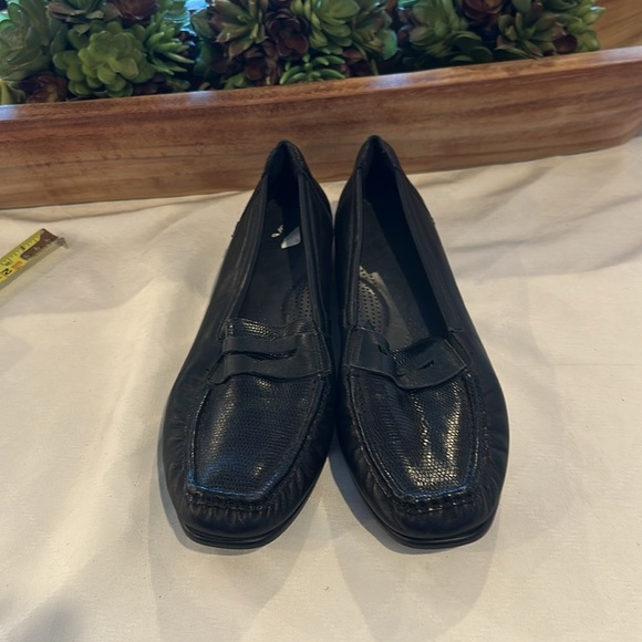 SAS Albuquerque Women's Penny J loafer loafers Black shoes size 11 EUC - Picture 2 of 6